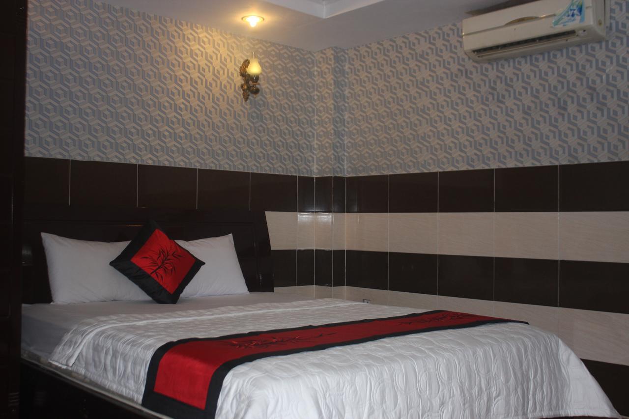 Binh Dung Hotel Cidade de Ho Chi Minh Exterior foto